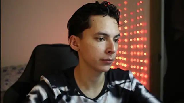 archi love online show from 12, 4, 2026