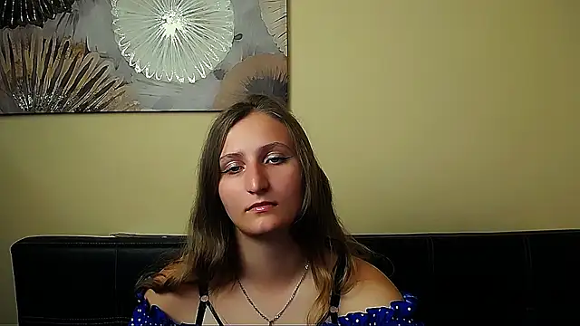 Jenny smille  online show from 26, 6, 2026