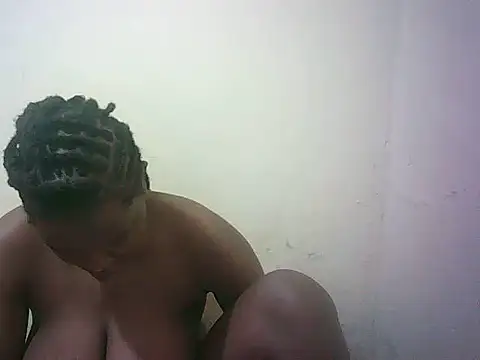 Snapshot of Irresistibleprincess02 chatting on 8, 6, 2026 Irresistibleprincess02 online show from 8, 6, 2026