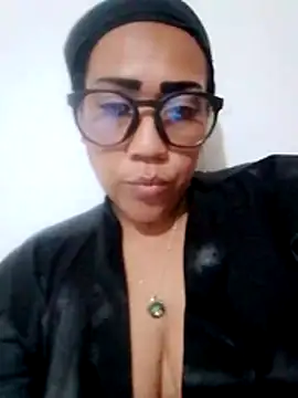 OliviaWilliamm online show from 7, 6, 2026