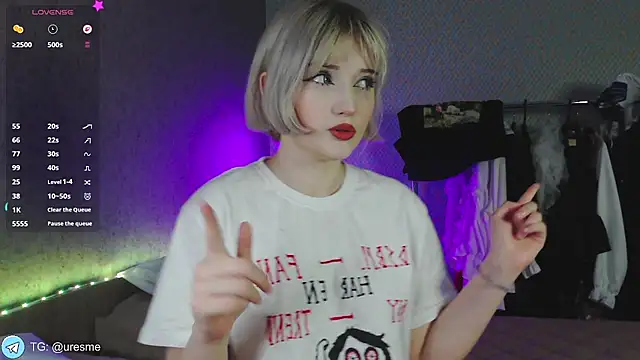 Snapshot of Esme_Velvet chatting on 21, 5, 2026 Esme Velvet online show from 21, 5, 2026
