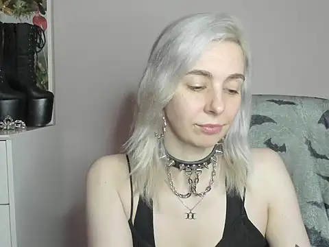 Snapshot of velvetanne chatting on 1, 7, 2026 velvetanne online show from 1, 7, 2026
