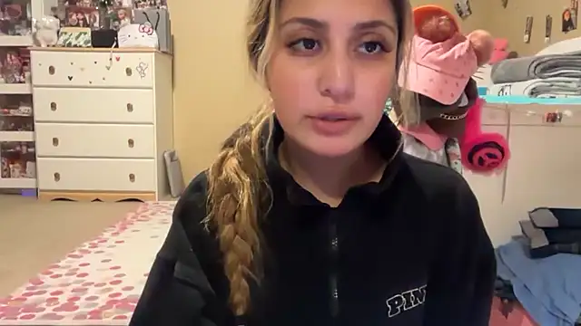 Snapshot of Badbihdani18 chatting on 13, 7, 2026 Badbihdani18 online show from 13, 7, 2026