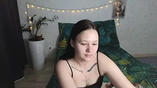 Tori cute online show from 5, 6, 2026