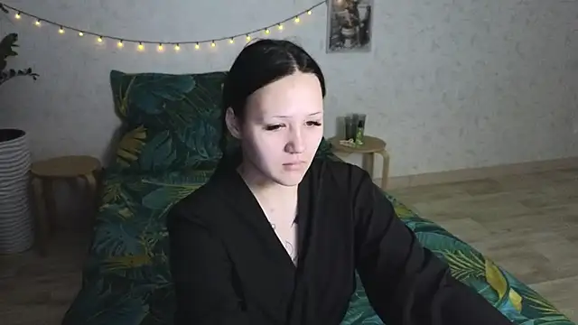 Tori cute online show from 22, 6, 2026