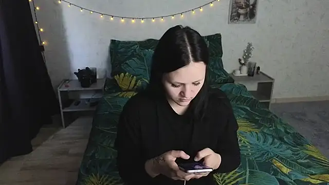 Tori cute online show from 3, 7, 2026
