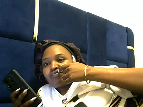 Snapshot of aliayah5 chatting on 6, 6, 2026 aliayah5 online show from 6, 6, 2026