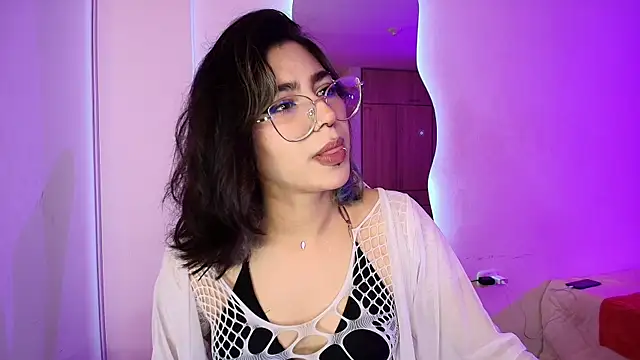 Alejaa storm online show from 10, 6, 2026