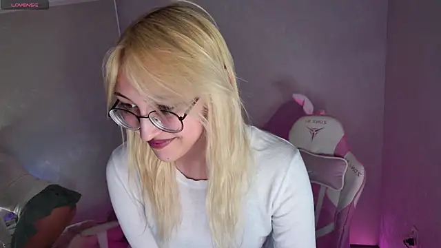 Snapshot of Marry_Sharps chatting on 30, 5, 2026 Marry Sharps online show from 30, 5, 2026