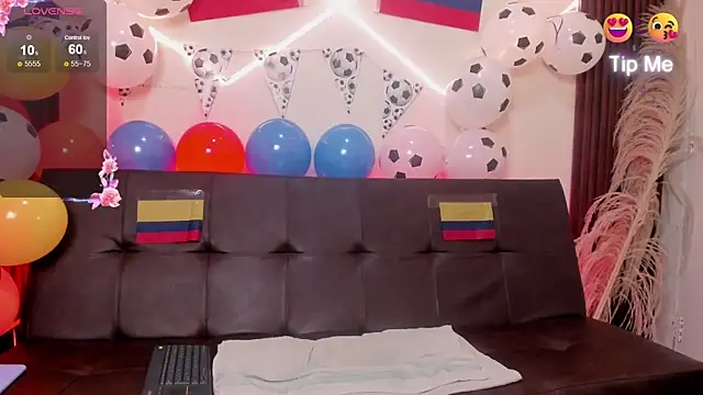 TaniaEyes online show from 10, 6, 2026