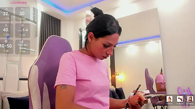 Maia Clark520 online show from 17, 6, 2026