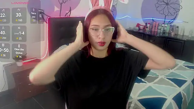 ashly litlle online show from 23, 6, 2026