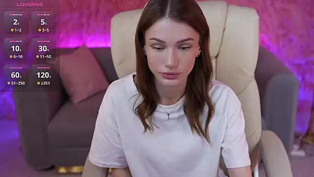 SophiaDream  online show from 10, 6, 2026