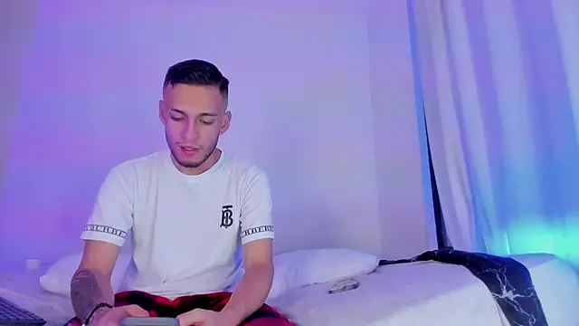  Kevin xxx online show from 26, 9, 2025