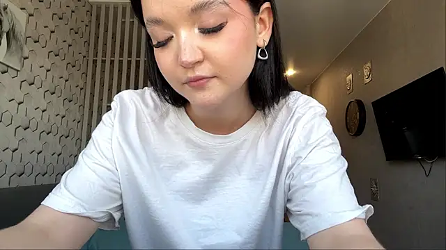 Snapshot of NikiGrandberry chatting on 23, 5, 2026 NikiGrandberry online show from 23, 5, 2026