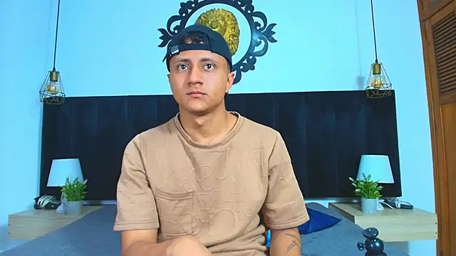 Snapshot of Thiago_Nova chatting on 4, 6, 2026 Thiago Nova online show from 4, 6, 2026