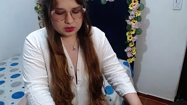 Snapshot of mary_shucsika chatting on 28, 5, 2026 mary shucsika online show from 28, 5, 2026