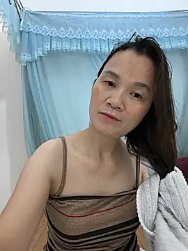 Lye lovely online show from 12, 6, 2026