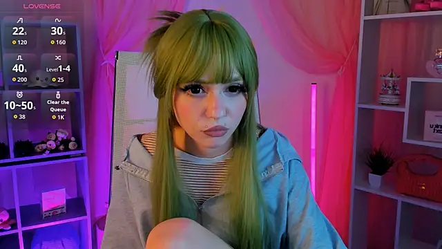 Snapshot of YunaLeaf chatting on 23, 5, 2026 YunaLeaf online show from 23, 5, 2026