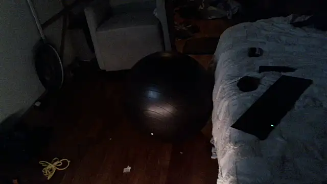 Clevername90 online show from 19, 12, 2025