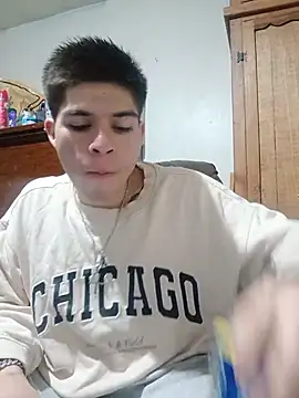 Snapshot of Oliver_LA chatting on 30, 7, 2026 Oliver LA online show from 30, 7, 2026