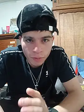 Snapshot of Oliver_LA chatting on 31, 7, 2026 Oliver LA online show from 31, 7, 2026