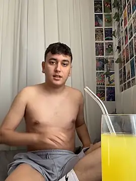 imjustaboyy1 online show from 30, 5, 2026