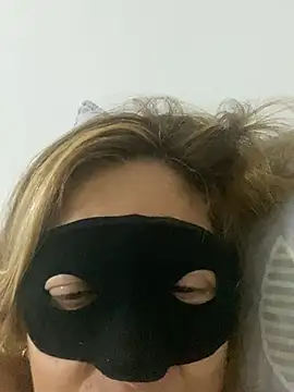 lulupiecitosamor online show from 21, 6, 2026