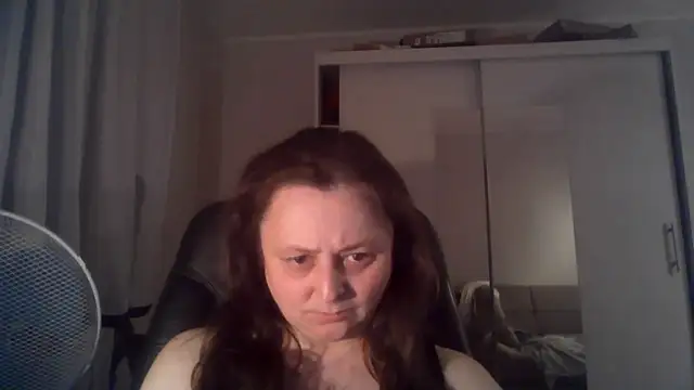 TaylorLovely online show from 22, 7, 2026