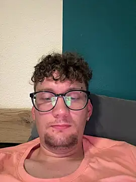 Snapshot of Stefan4513 chatting on 3, 7, 2026 Stefan4513 online show from 3, 7, 2026