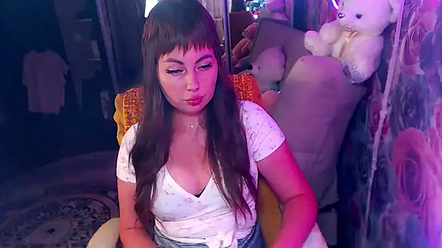 NinaTender22 online show from 26, 6, 2026