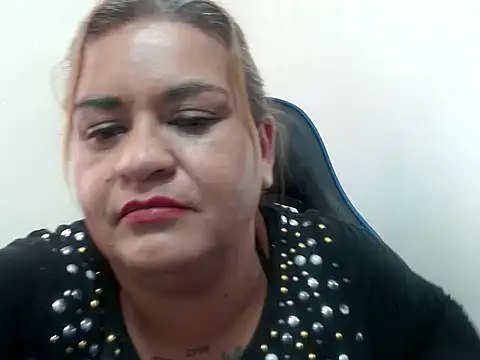Snapshot of naylah_dayan chatting on 24, 5, 2026 naylah dayan online show from 24, 5, 2026