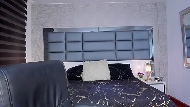 Snapshot of Mrs_Regina_clk chatting on 8, 7, 2026 Mrs Regina clk online show from 8, 7, 2026
