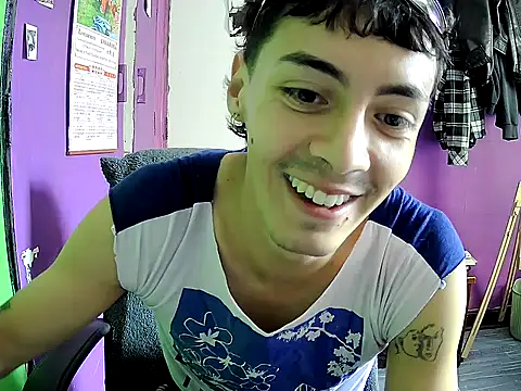 Snapshot of crisanto8 chatting on 23, 5, 2026 crisanto8 online show from 23, 5, 2026