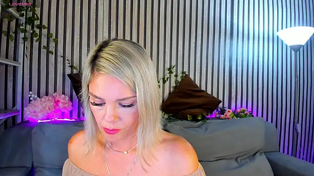 Snapshot of Betty_Brock chatting on 17, 6, 2026 Betty Brock online show from 17, 6, 2026