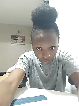 Snapshot of Sexy_caramel04 chatting on 5, 7, 2026 Sexy caramel04 online show from 5, 7, 2026