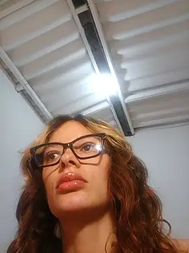 karenarango online show from 10, 6, 2026