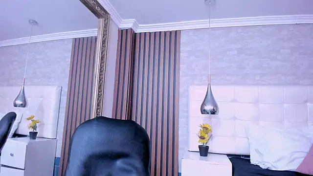 SofiaThoompson online show from 25, 6, 2026