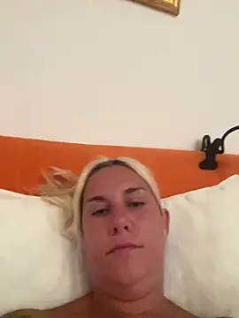 Sofia beee online show from 11, 7, 2026