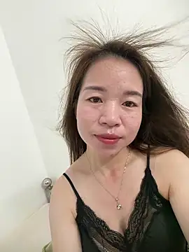 Snapshot of Beauty__1314 chatting on 26, 5, 2026 Beauty 1314 online show from 26, 5, 2026