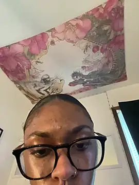 LolaLooney online show from 11, 6, 2026