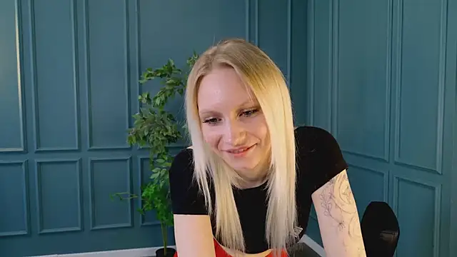 Snapshot of haleybooo chatting on 27, 5, 2026 haleybooo online show from 27, 5, 2026