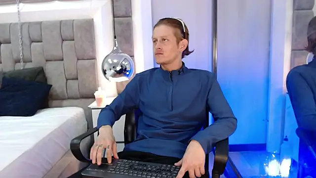 Snapshot of AnthonyStone_ chatting on 5, 6, 2026 AnthonyStone online show from 5, 6, 2026