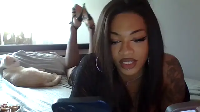 Snapshot of Loren4a chatting on 9, 6, 2026 Loren4a online show from 9, 6, 2026