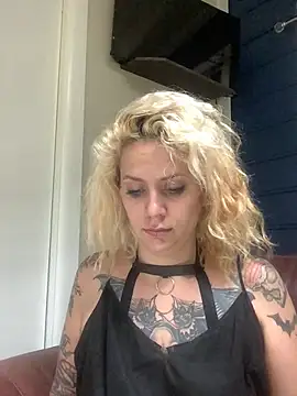 scaryfxckingmary online show from 27, 7, 2026