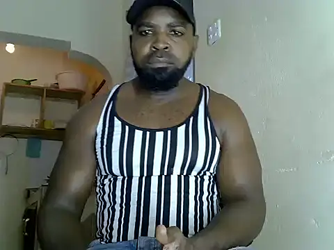 Snapshot of blackcock2548 chatting on 8, 6, 2026 blackcock2548 online show from 8, 6, 2026