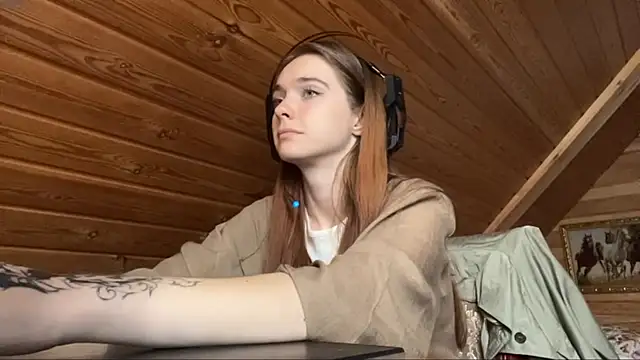 Snapshot of MariaLake chatting on 7, 7, 2026 MariaLake online show from 7, 7, 2026