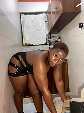 curvy queen89 online show from 5, 7, 2026