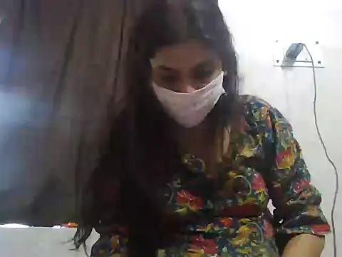 hostess nishu online show from 19, 6, 2026