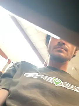 YoungBigWhiteCockGuy online show from 16, 7, 2026
